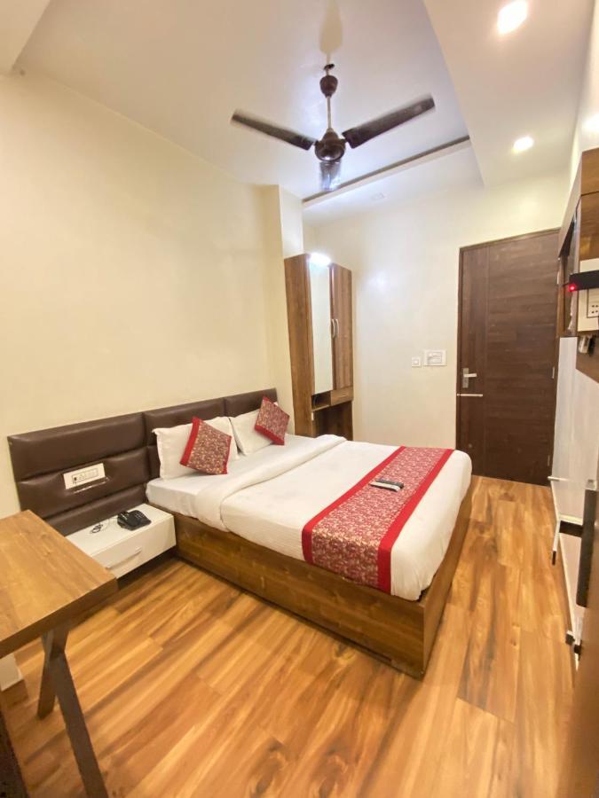 Hotel 56 - 200 Meter From Golden Temple Amritsar Exteriér fotografie